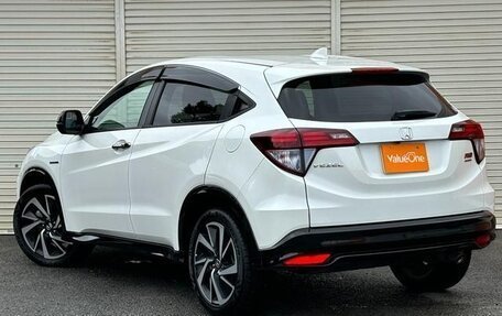 Honda Vezel, 2017 год, 1 400 000 рублей, 5 фотография