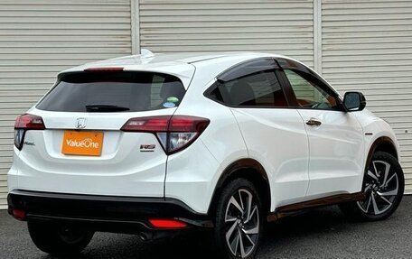 Honda Vezel, 2017 год, 1 400 000 рублей, 8 фотография