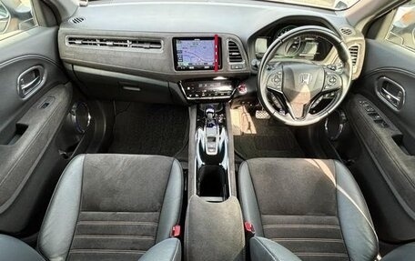 Honda Vezel, 2017 год, 1 400 000 рублей, 10 фотография