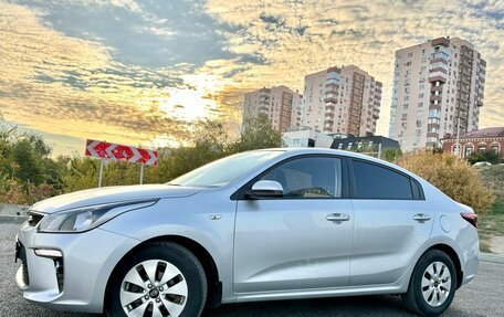 KIA Rio IV, 2018 год, 1 585 000 рублей, 3 фотография