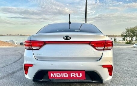 KIA Rio IV, 2018 год, 1 585 000 рублей, 9 фотография