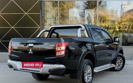 Mitsubishi L200 IV рестайлинг, 2017 год, 2 900 000 рублей, 5 фотография