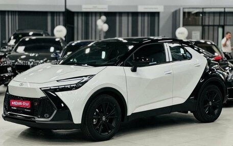 Toyota C-HR, 2024 год, 5 700 000 рублей, 1 фотография