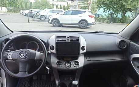 Toyota RAV4, 2006 год, 1 230 000 рублей, 8 фотография