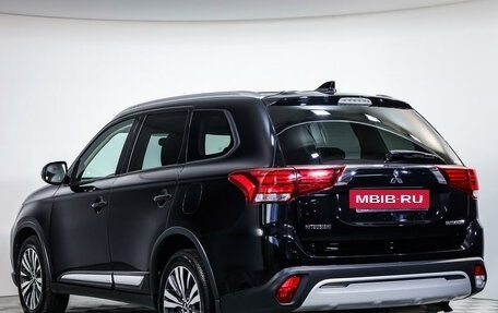 Mitsubishi Outlander III рестайлинг 3, 2019 год, 7 фотография