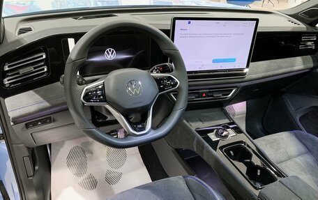 Volkswagen Tiguan II, 2024 год, 6 150 777 рублей, 13 фотография