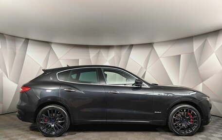 Maserati Levante I, 2018 год, 4 825 000 рублей, 6 фотография