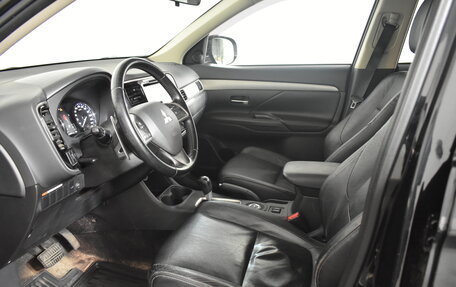 Mitsubishi Outlander III рестайлинг 3, 2012 год, 1 219 000 рублей, 9 фотография