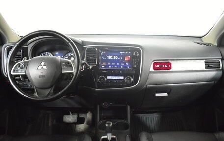 Mitsubishi Outlander III рестайлинг 3, 2012 год, 1 219 000 рублей, 7 фотография