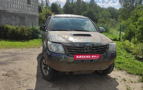 Toyota Hilux VII, 2013 год, 1 100 000 рублей, 3 фотография