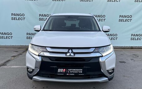 Mitsubishi Outlander III рестайлинг 3, 2015 год, 1 570 000 рублей, 2 фотография