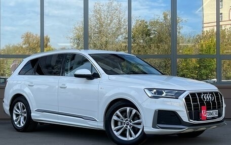 Audi Q7, 2023 год, 12 000 000 рублей, 3 фотография