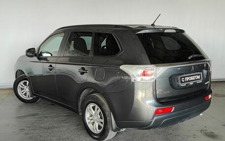 Mitsubishi Outlander III рестайлинг 3, 2013 год, 1 575 000 рублей, 7 фотография