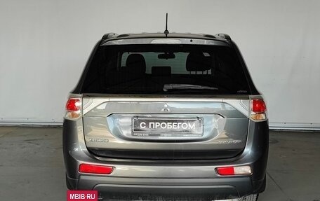 Mitsubishi Outlander III рестайлинг 3, 2013 год, 1 575 000 рублей, 6 фотография