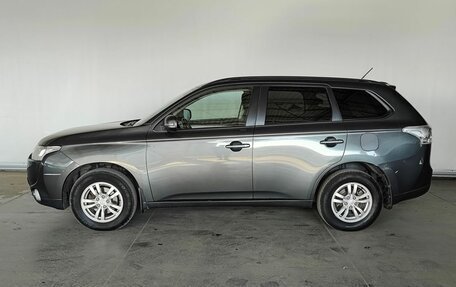 Mitsubishi Outlander III рестайлинг 3, 2013 год, 1 575 000 рублей, 8 фотография