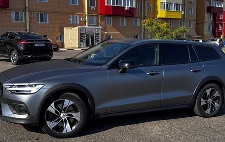 Volvo V60 Cross Country II, 2019 год, 4 100 000 рублей, 9 фотография