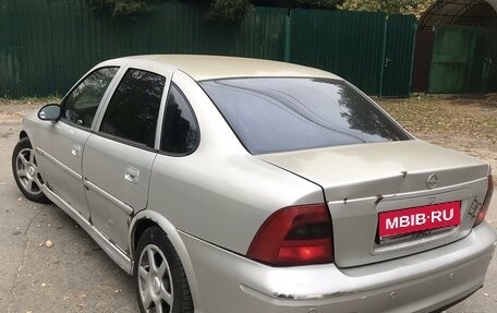 Opel Vectra B рестайлинг, 2001 год, 295 000 рублей, 1 фотография