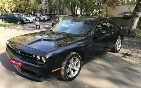 Dodge Challenger III рестайлинг 2, 2018 год, 3 000 000 рублей, 3 фотография