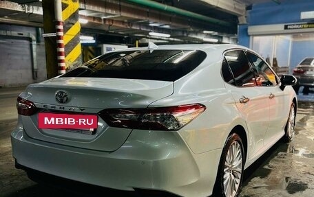 Toyota Camry, 2021 год, 3 600 000 рублей, 4 фотография