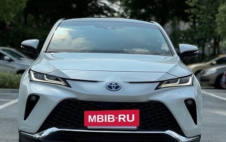 Toyota Venza, 2021 год, 4 650 000 рублей, 2 фотография