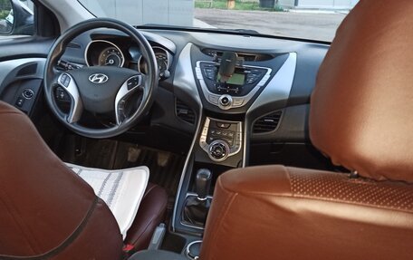 Hyundai Elantra V, 2012 год, 950 000 рублей, 4 фотография