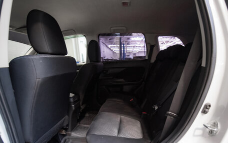 Mitsubishi Outlander III рестайлинг 3, 2013 год, 1 299 000 рублей, 10 фотография