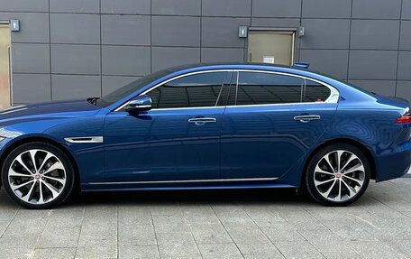 Jaguar XE I рестайлинг, 2021 год, 3 050 000 рублей, 8 фотография