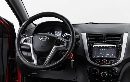 Hyundai Solaris II рестайлинг, 2013 год, 895 000 рублей, 11 фотография