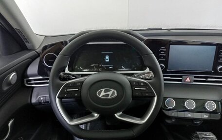 Hyundai Elantra, 2023 год, 2 300 000 рублей, 5 фотография