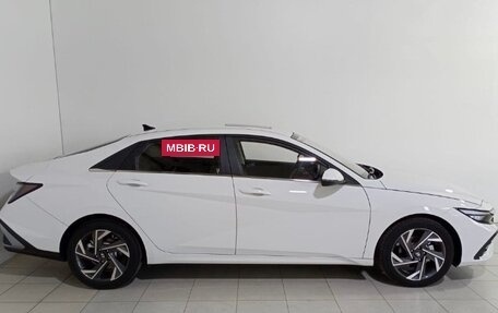 Hyundai Elantra, 2023 год, 2 300 000 рублей, 4 фотография