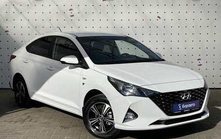 Hyundai Solaris II рестайлинг, 2021 год, 2 160 000 рублей, 2 фотография