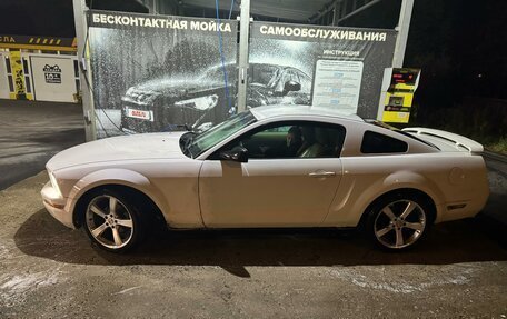 Ford Mustang VI рестайлинг, 2005 год, 500 000 рублей, 2 фотография