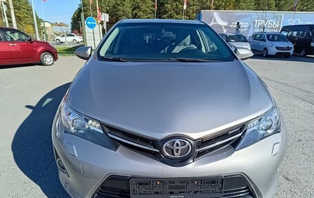 Toyota Auris II, 2013 год, 1 369 995 рублей, 2 фотография