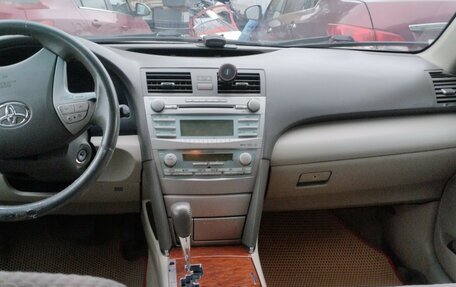 Toyota Camry, 2008 год, 1 300 000 рублей, 19 фотография