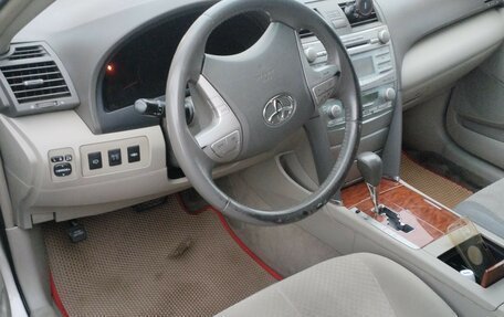 Toyota Camry, 2008 год, 1 300 000 рублей, 24 фотография