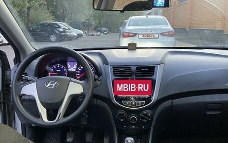 Hyundai Solaris II рестайлинг, 2012 год, 870 000 рублей, 14 фотография