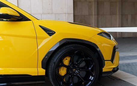 Lamborghini Urus I, 2024 год, 45 990 000 рублей, 16 фотография