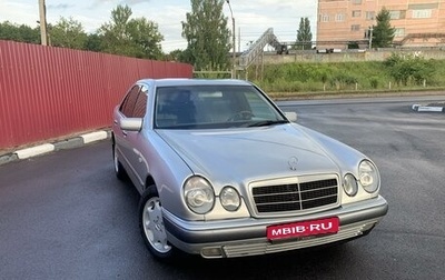 Mercedes-Benz E-Класс, 1998 год, 600 000 рублей, 1 фотография