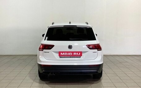 Volkswagen Tiguan II, 2019 год, 2 800 000 рублей, 7 фотография