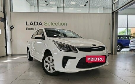 KIA Rio IV, 2018 год, 799 000 рублей, 2 фотография