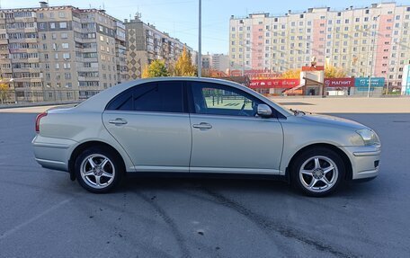 Toyota Avensis III рестайлинг, 2006 год, 885 000 рублей, 4 фотография