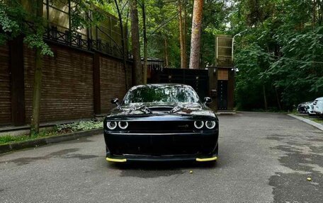 Dodge Challenger III рестайлинг 2, 2021 год, 5 499 000 рублей, 6 фотография