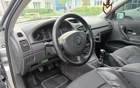 Renault Laguna II, 2002 год, 550 000 рублей, 7 фотография