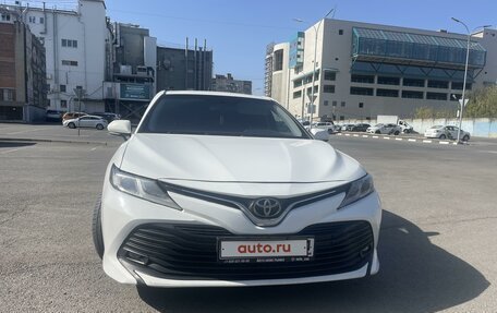 Toyota Camry, 2018 год, 2 099 000 рублей, 13 фотография