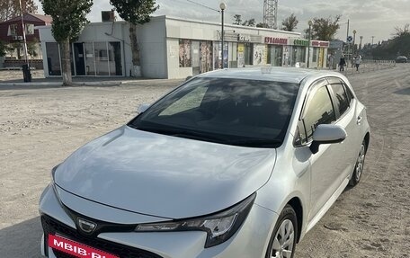 Toyota Corolla, 2018 год, 1 790 000 рублей, 3 фотография