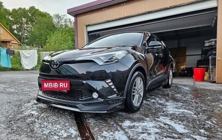 Toyota C-HR I рестайлинг, 2017 год, 2 135 000 рублей, 8 фотография