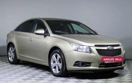 Chevrolet Cruze II, 2011 год, 800 000 рублей, 3 фотография