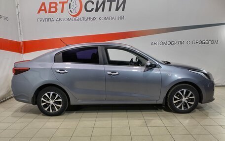 KIA Rio IV, 2017 год, 1 519 000 рублей, 8 фотография