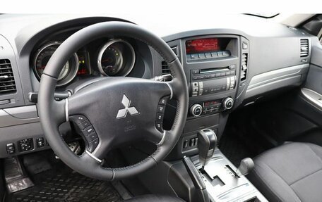 Mitsubishi Pajero IV, 2012 год, 2 009 000 рублей, 6 фотография