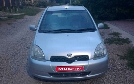 Toyota Vitz, 2000 год, 388 000 рублей, 3 фотография